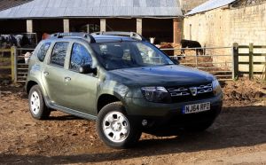 نمای جلو DUSTER