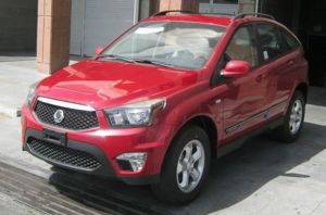 نمای جلوی سانگ یانگ اکتیون قرمز